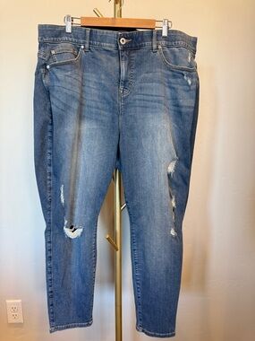Torrid #feelthefit Women’s Cropped Distressed Jeans Denim, Size 24R